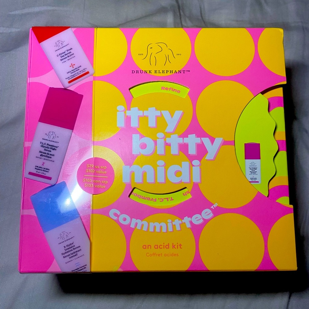 DRUNK ELEPHANT itty bitty midi committee gift set